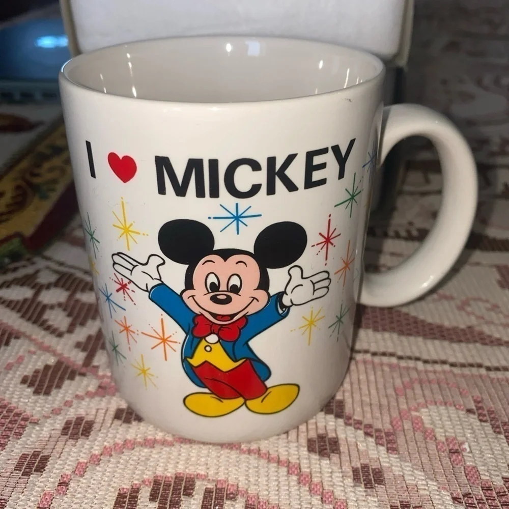 Vintage Disney “‎ I ❤️ Mickey”  Mug Mickey Mouse And Epcot Center
